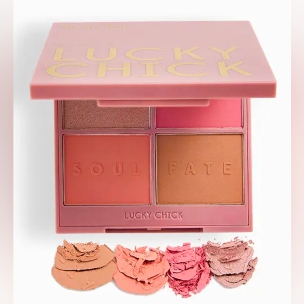 NWT - LUCKY CHICK - Face Palette in Mystic Halo